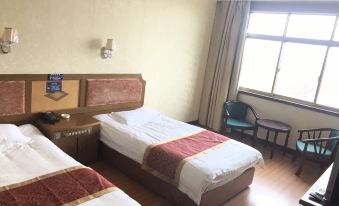 Qidong Ruifeng Holiday Hotel