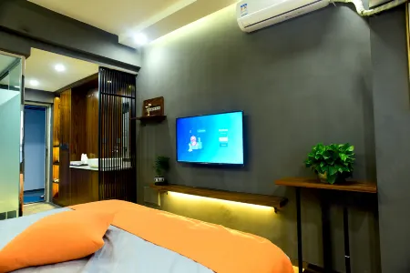 Kunming Xinanyue Hotel (High-speed Railway South Station University Town) Отели рядом с достопримечательностью «Kunming University of Science and Technology Chenggong Campus Library»