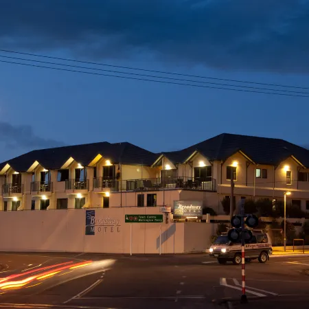 Broadway Motel