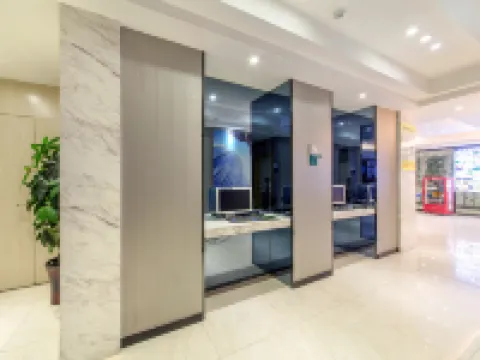City Comfort Inn Hotel (Guilin Two Rivers And Four Lakes Sun Moon Twin Towers)
