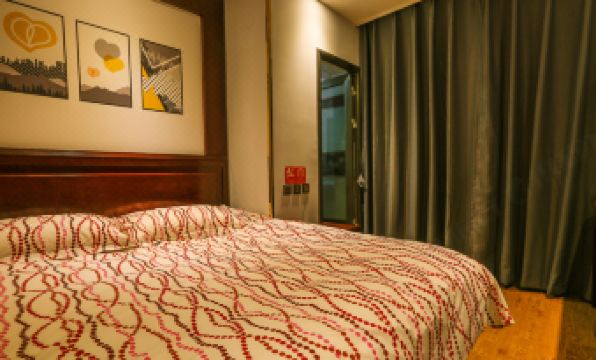 Pod Inn Hotel (Kunming Tongde Plaza Subway Station Beijing Road)