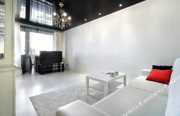 保羅瑪麗公寓-拉佐街店