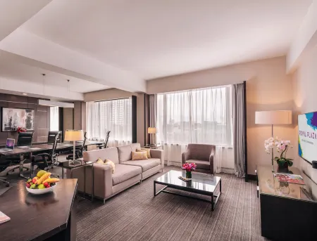 Royal Plaza on Scotts