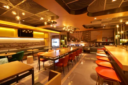 CityNote Hotel (Guangzhou Shangxiajiu PedestrianStreet Yongqing FangBranch) Отели рядом с достопримечательностью «Bai'etan River View»