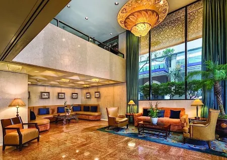 Club Donatello Отели рядом с достопримечательностью «SS Jeremiah O'Brien-National Liberty Ship Memorial»