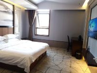 信阳天鹅湖酒店 - 时尚景观大床房