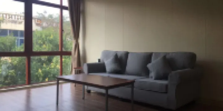 QionghaiZhongrui Inn - Deluxe Latex Large Suite