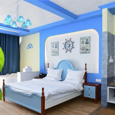 Lugu Lake Yuanshe Homestay (Lover's Beach Branch)
