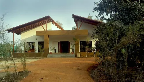 Jharna Resort  Navegaongate Tadoba Hotels in Chandrapur