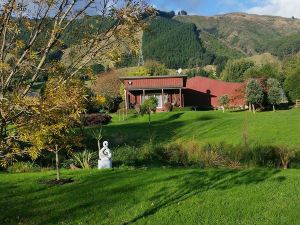 Matai Huka Boutique Accommodation