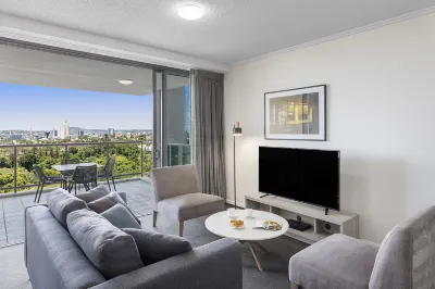Oaks Brisbane on Margaret Suites Hotels near City Botanic Gardens