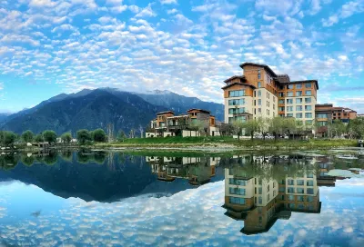 Grand House Tingyue Linzhi