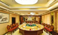 โรงแรมโกลเด้นฮาร์เบอร์