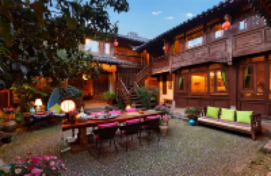 Blossom Hill Old Town of Lijiang Yinchan Hotels in Lijiang