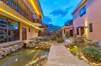 Yunshuizan Xueshan Feihu Xingguan Hotels in Yulong Snow Mountain Scenic Area