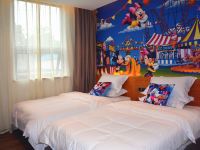 上海金沙滩主题酒店 - 欢乐米奇屋双床房
