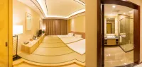 Yuanhua Grand Hotel Hotels in Taibus-Banner