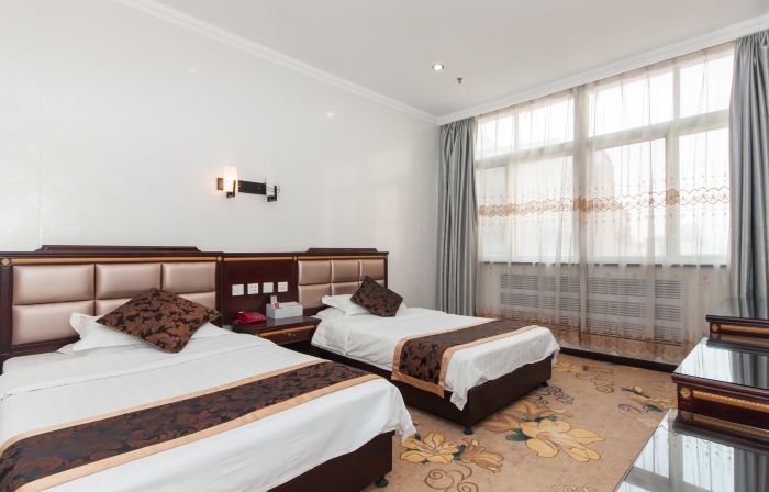Luyuan Business Hotel