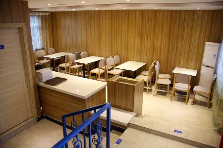 Eaka 365 Hotel Daming Damingfu Road Отели рядом с достопримечательностью «Wanhe Group Daming Bus Passenger Transport Station»