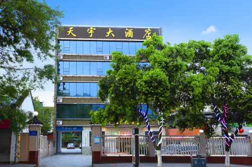 Celestine Hotel - خدمة نقل من وإلى المطار