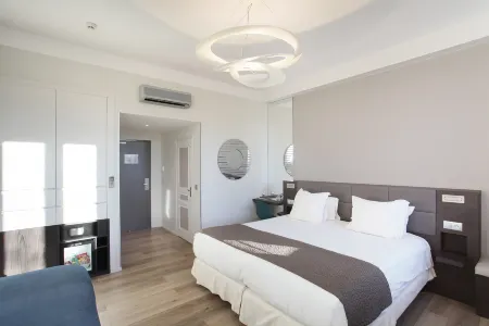 Negrecoste Hôtel & Spa Отели рядом с достопримечательностью «la Bastide du Jas de Bouffan»