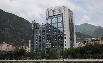 Tonghe Hotel