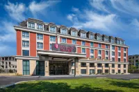 Ramada by Wyndham Zhenjiang City Center Hotels in Zhenjiang