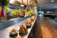 Mandal Hotel - Breakfast