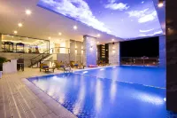 Xavia Hotel - piscine