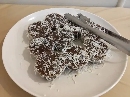 Hotel Anika Kluang Отели рядом с достопримечательностью «Taman Intan Kluang»