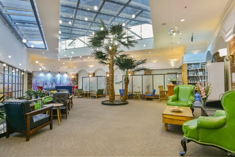 Jingcheng Business Hotel (Beijing Shilihe Metro Station)