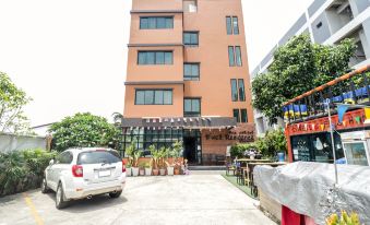 D-Well Residence Hotel