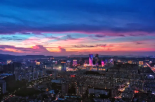 โรงแรมโรสเดล อี้จู้ เจียงเหมิน (ถนนเจี้ยนเช่อ มหาวิทยาลัยหวู่ยี่)