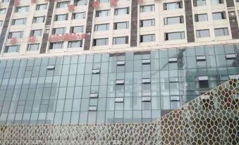 Junhao Business Hotel (Guang'an South Railway Station)