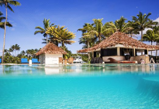 더 펄 리조트 수영장 전경