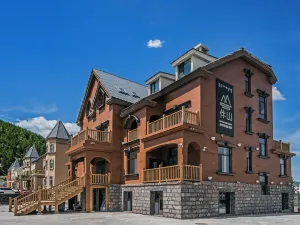 Co-mountain Hotel