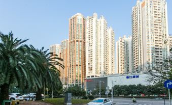 Yuanxing Zhijia Apartment (No.22 branch)