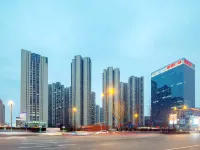 如家派柏·雲飯店（成都新會展環球中心大源地鐵站店） 大源附近的飯店