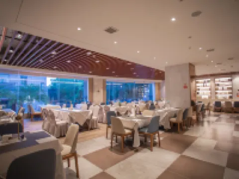 贑州香江灣インターナショナルホテル(章貢区江南宋城歷史文化観光エリア) 贛州のホテル