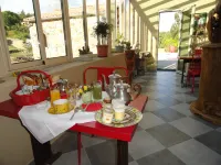 Chambre d'hôtes Au Creux du Chambon Hotels in Chambonas