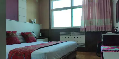 Hongshan Hotel Отели в г. Фупин
