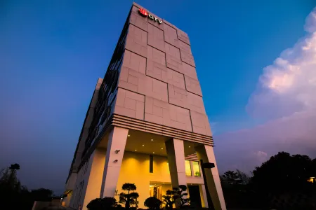 Gtv Hotel Отели в г. Tegalwaru