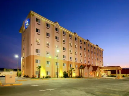 Microtel Inn & Suites by Wyndham Toluca