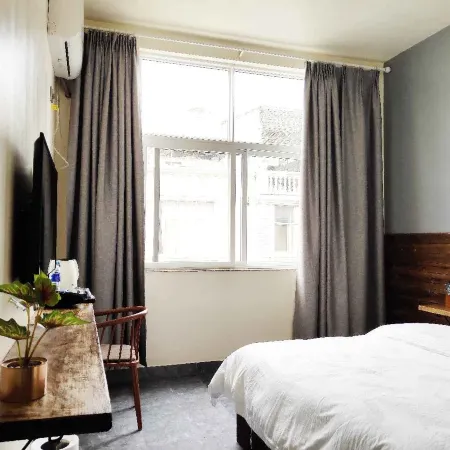 the bitty M graden hotel