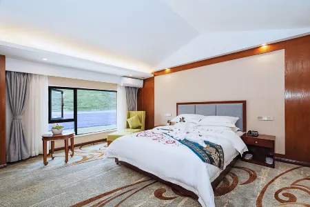 松潘旭日仙閣飯店