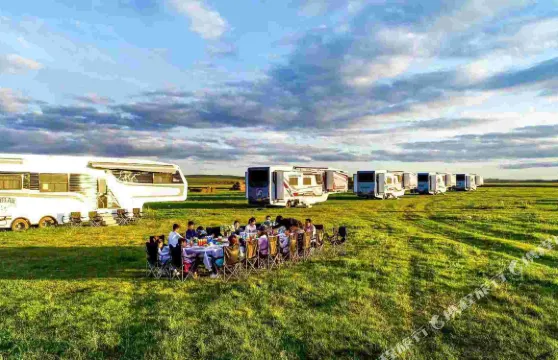 陳巴爾虎旗勒勒房車度假營地