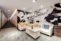 Pod Select Hotel (Xi'an Zhonggulou North Street Subway Station)