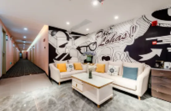 Pod Select Hotel (Xi'an Zhonggulou North Street Subway Station)