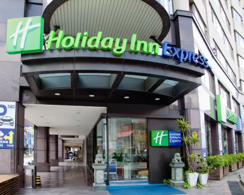 Holiday Inn Express TAOYUAN by IHG Hotels near Jingfugong