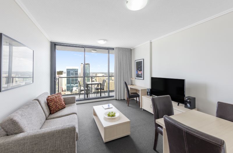 Oaks Brisbane on Charlotte Suites